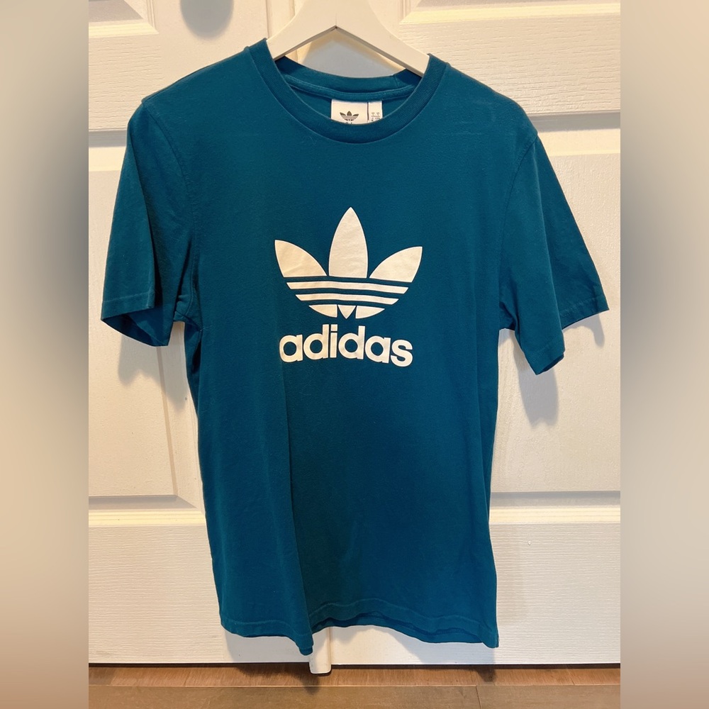 Adidas t-shirt